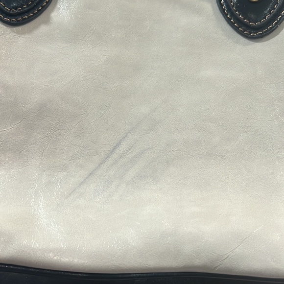 Vintage bag with gold accents excellent condition see pictures - Picture 4 of 7